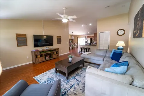 9621 N 46th Street Tampa FL 33617