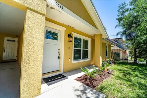 9621 N 46th Street Tampa FL 33617