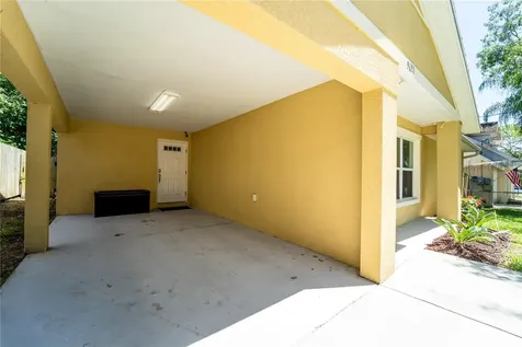 9621 N 46th Street Tampa FL 33617