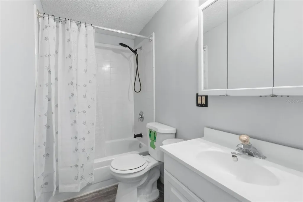 2030 Crystal Lane St Cloud FL 34769