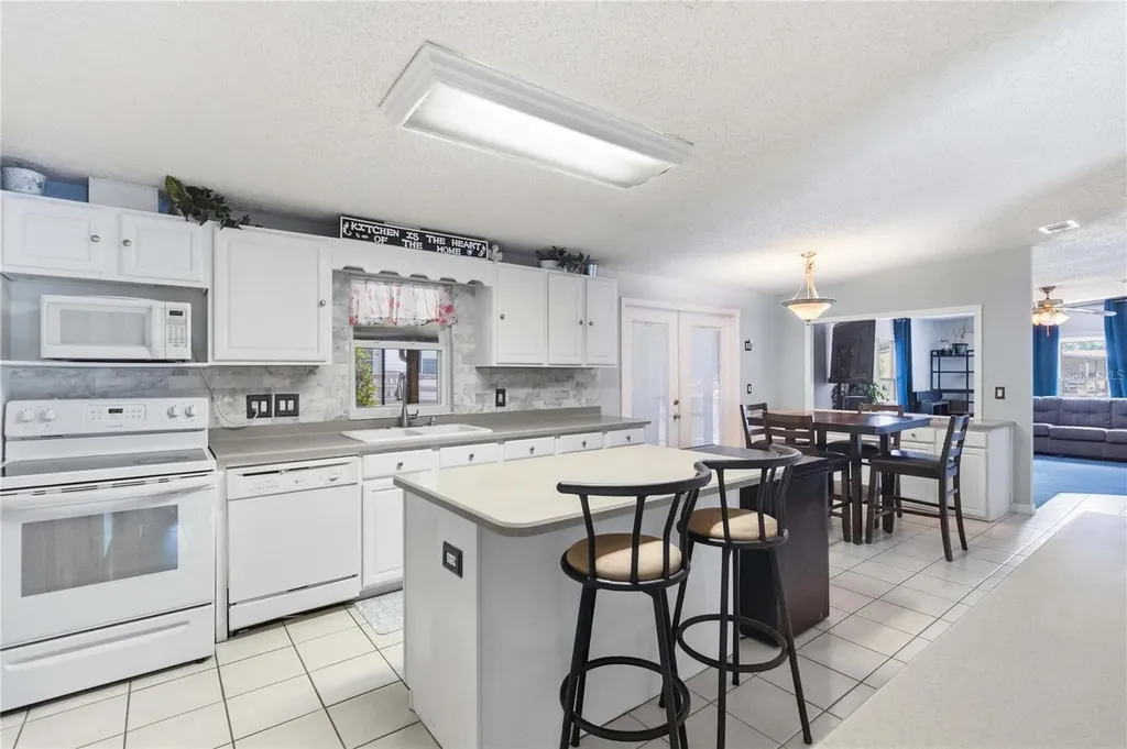 2030 Crystal Lane St Cloud FL 34769