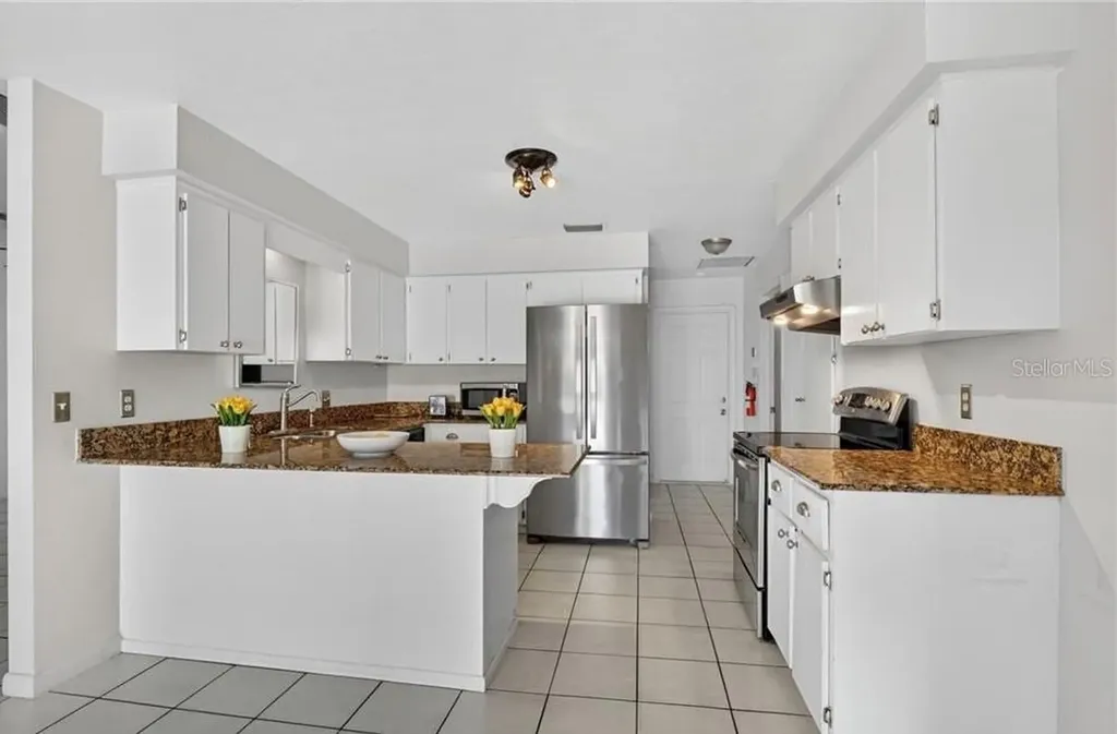 918 SE 35th Street Cape Coral FL 33904