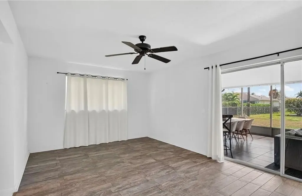 918 SE 35th Street Cape Coral FL 33904