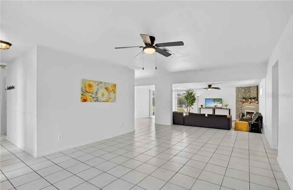 918 SE 35th Street Cape Coral FL 33904