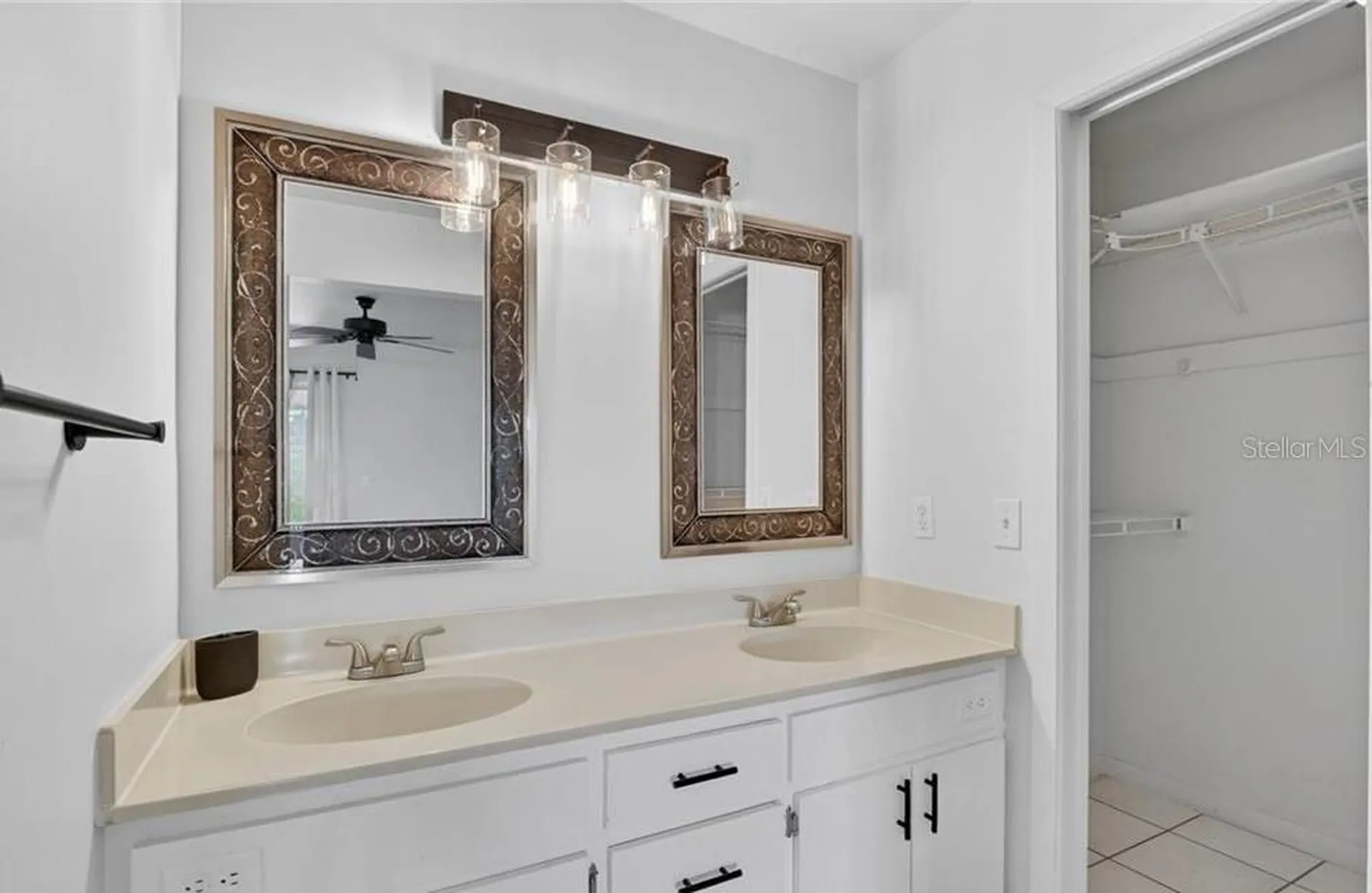 918 SE 35th Street Cape Coral FL 33904