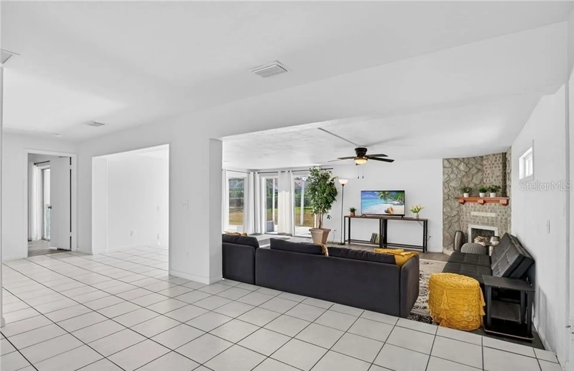 918 SE 35th Street Cape Coral FL 33904