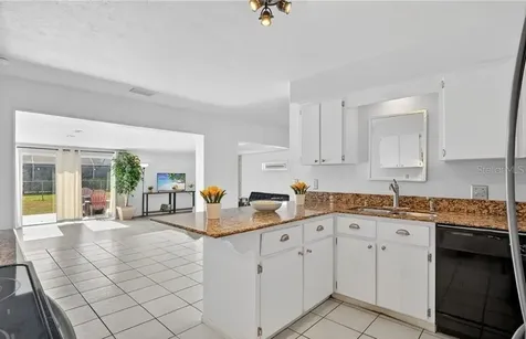 918 SE 35th Street Cape Coral FL 33904
