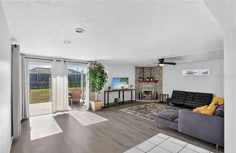 918 SE 35th Street Cape Coral FL 33904