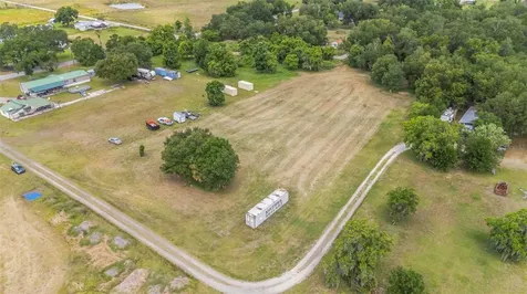 6108 Farm Acres Way Plant City FL 33565