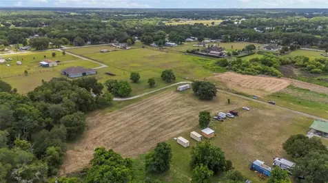 6108 Farm Acres Way Plant City FL 33565