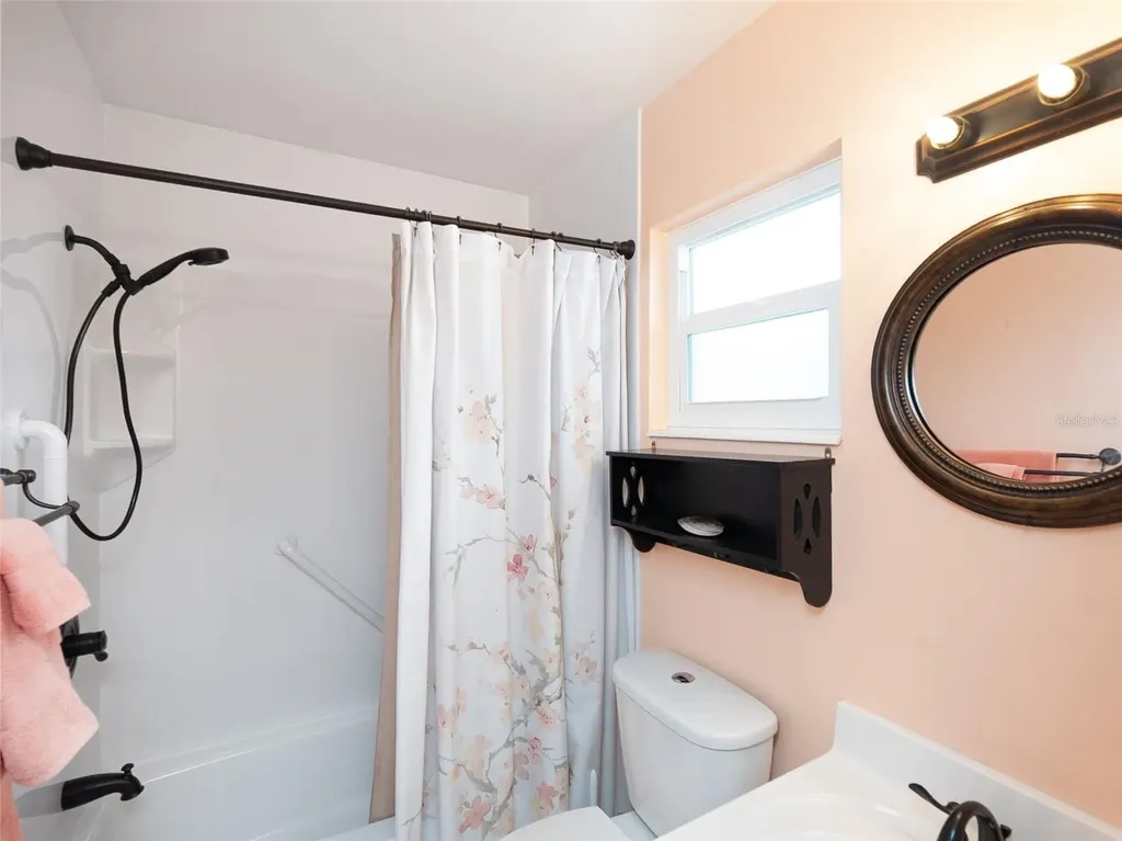 3816 Roxane Boulevard Sarasota FL 34235