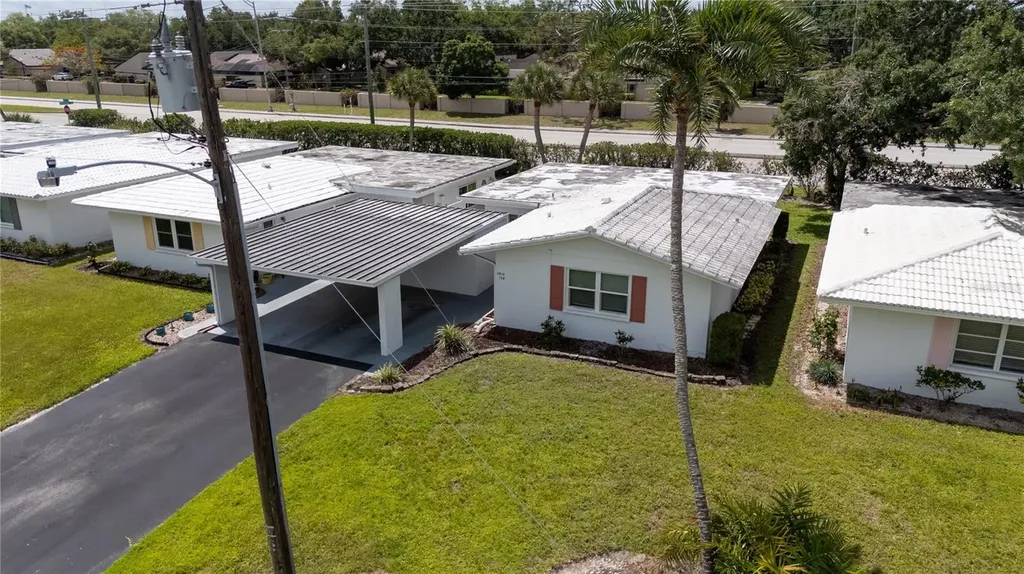 3816 Roxane Boulevard Sarasota FL 34235