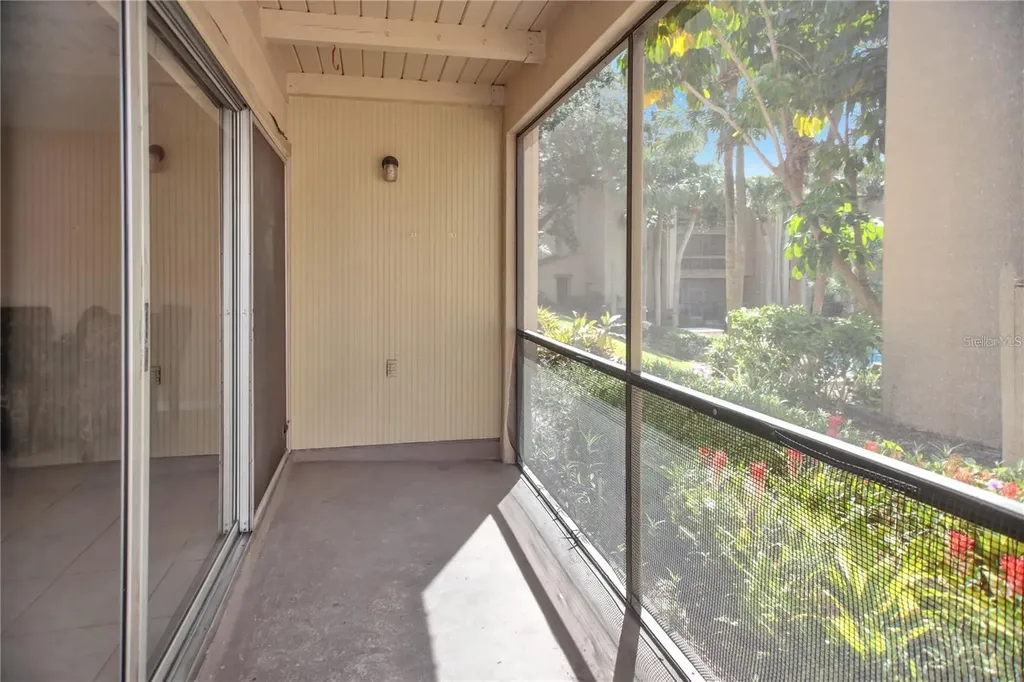 596 Orange Drive Altamonte Springs FL 32701
