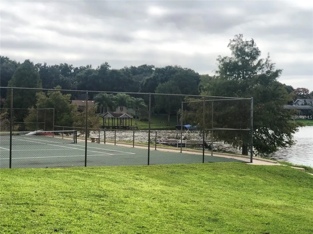 596 Orange Drive Altamonte Springs FL 32701