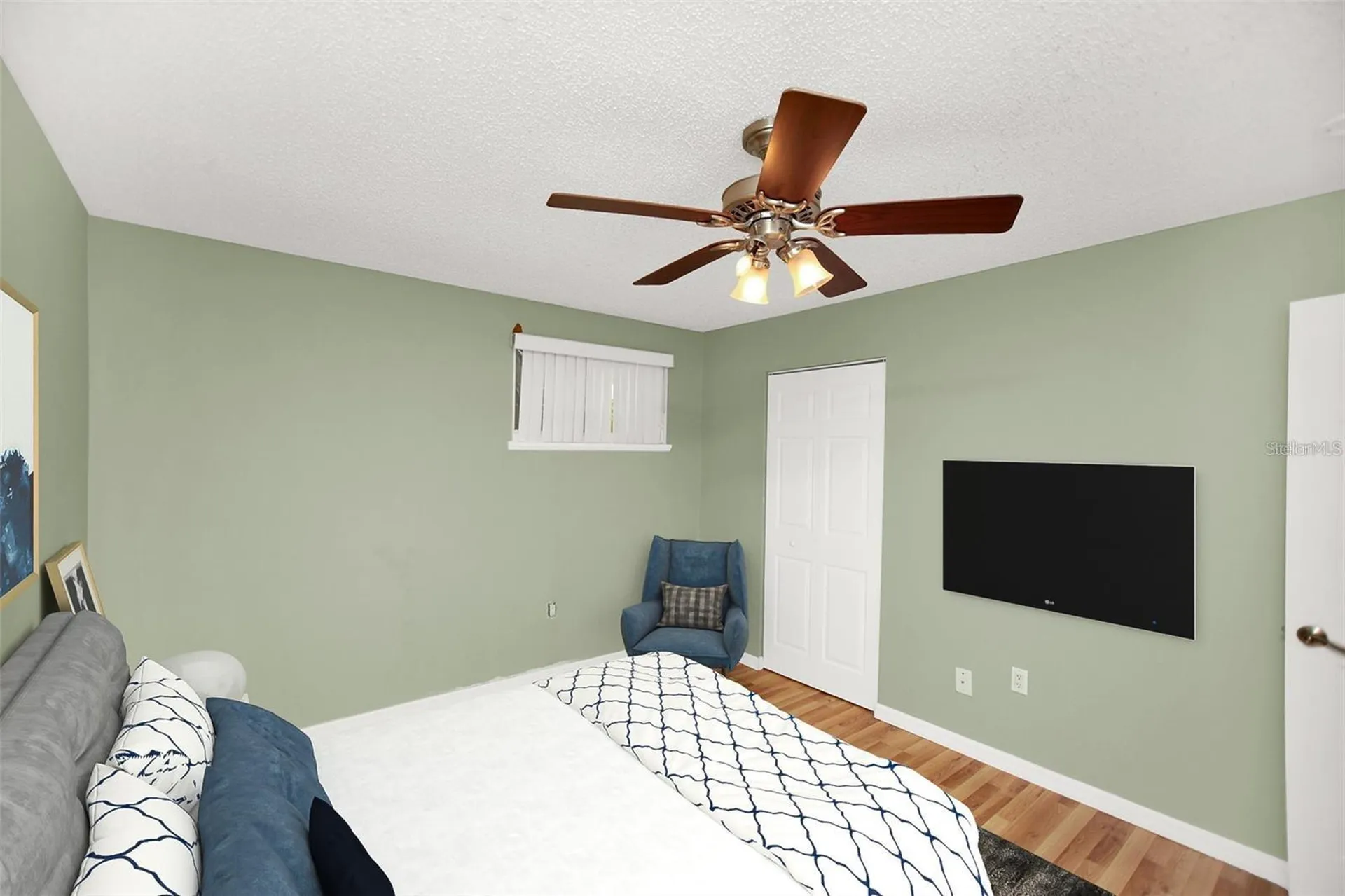 596 Orange Drive Altamonte Springs FL 32701