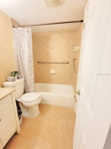 596 Orange Drive Altamonte Springs FL 32701