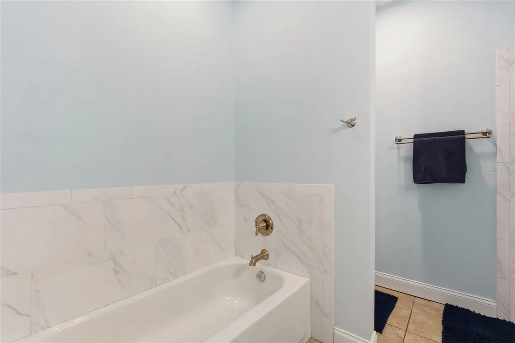 13334 Country Club Drive Tavares FL 32778