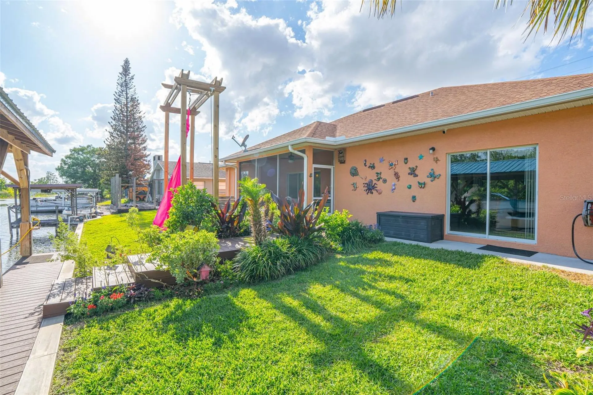 13334 Country Club Drive Tavares FL 32778