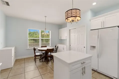 13334 Country Club Drive Tavares FL 32778