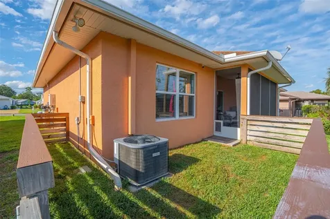 13334 Country Club Drive Tavares FL 32778