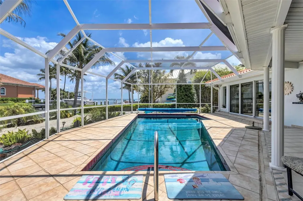 617 Rountree Drive Longboat Key FL 34228