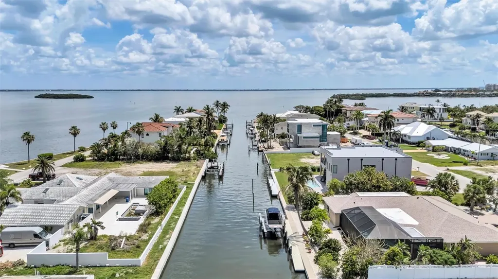 617 Rountree Drive Longboat Key FL 34228