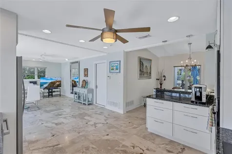 617 Rountree Drive Longboat Key FL 34228