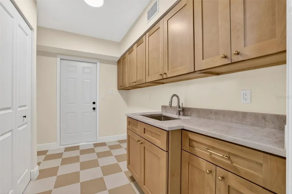 4404 Carrollwood Village Drive Tampa FL 33618