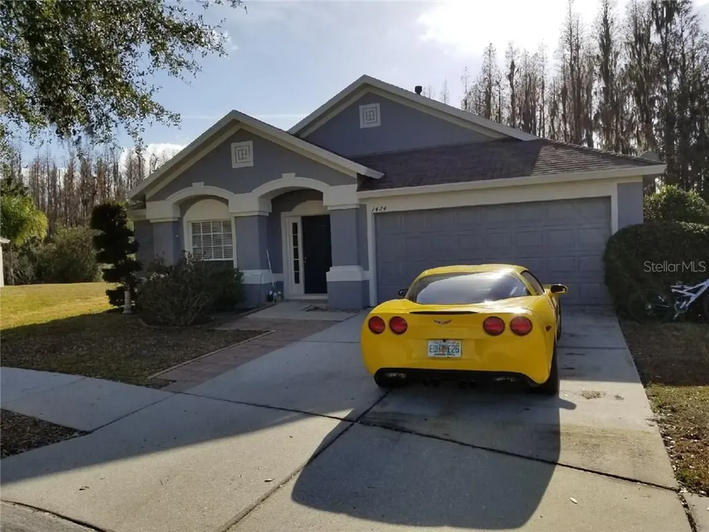 1424 Wylie Court Wesley Chapel FL 33543
