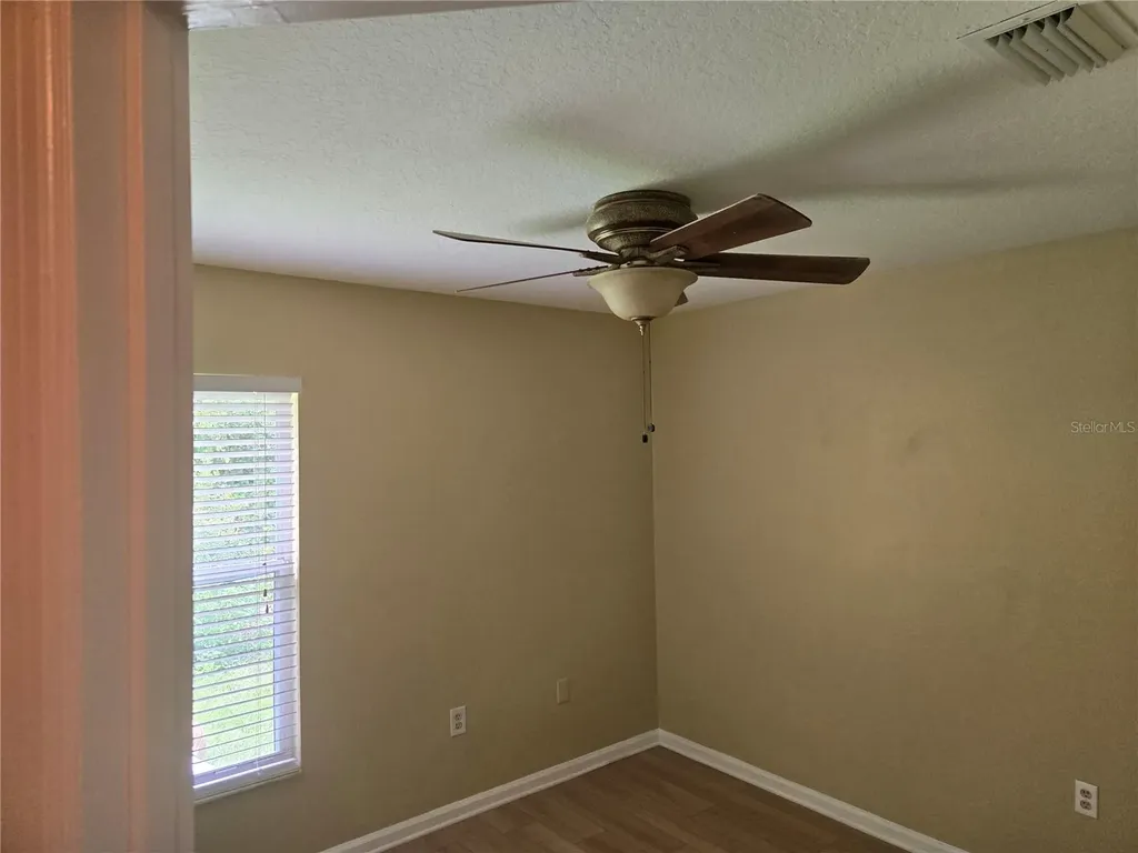 1424 Wylie Court Wesley Chapel FL 33543