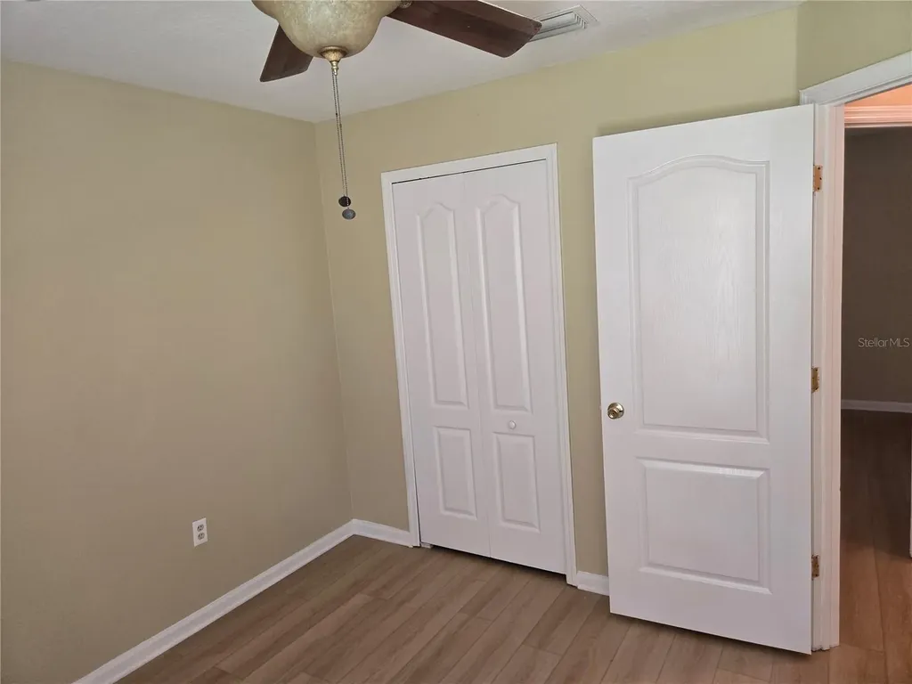 1424 Wylie Court Wesley Chapel FL 33543