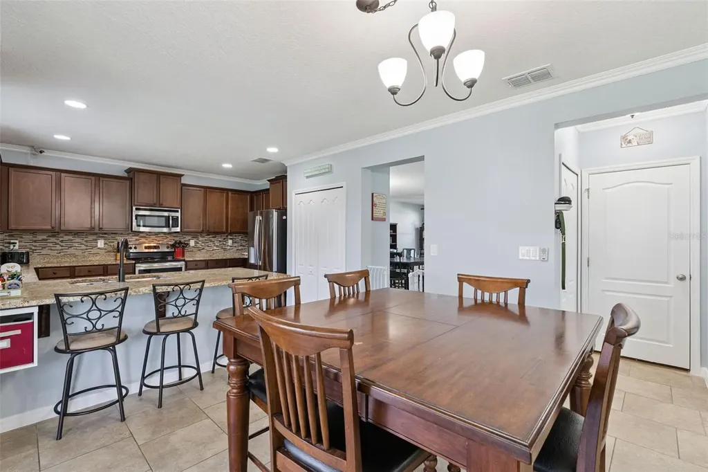 3541 Oak Cliff Boulevard Tavares FL 32778