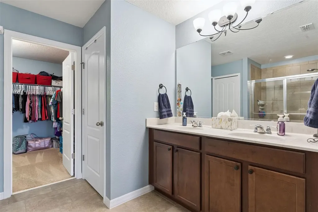 3541 Oak Cliff Boulevard Tavares FL 32778