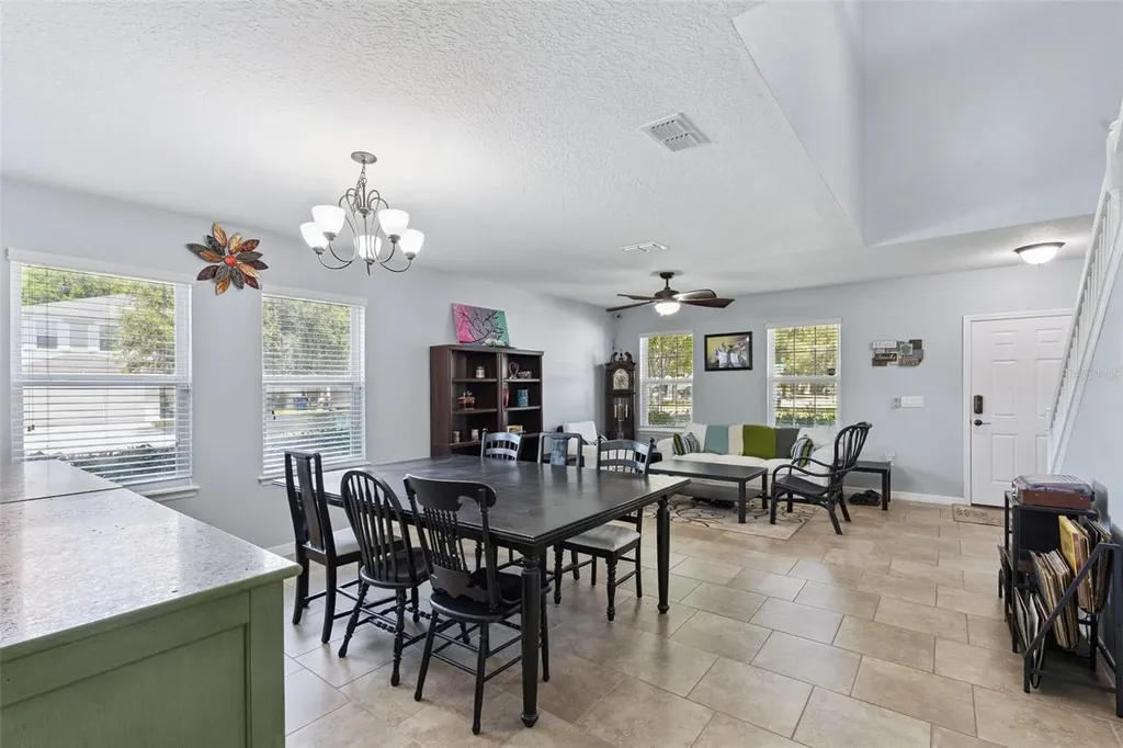 3541 Oak Cliff Boulevard Tavares FL 32778