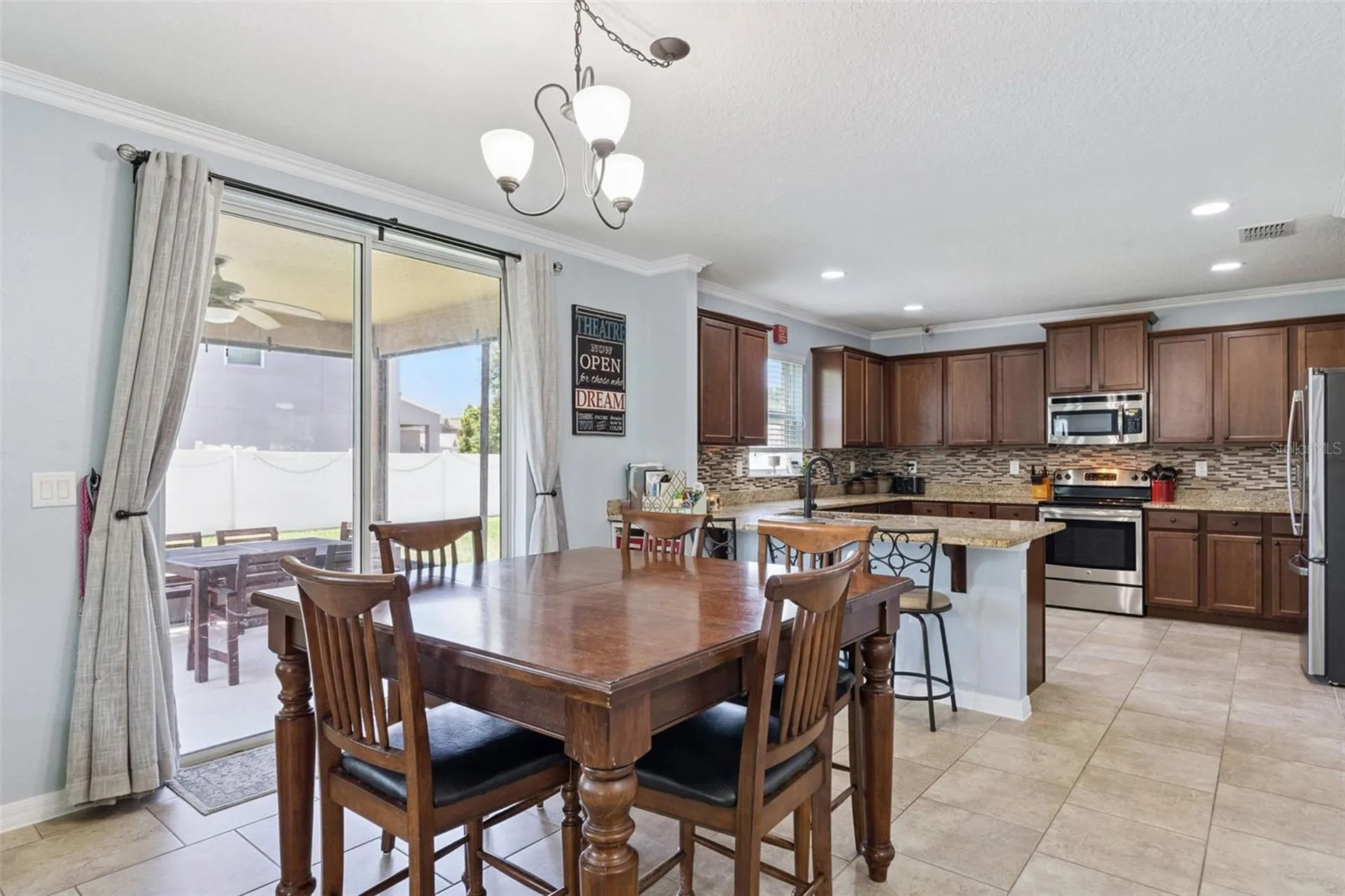 3541 Oak Cliff Boulevard Tavares FL 32778