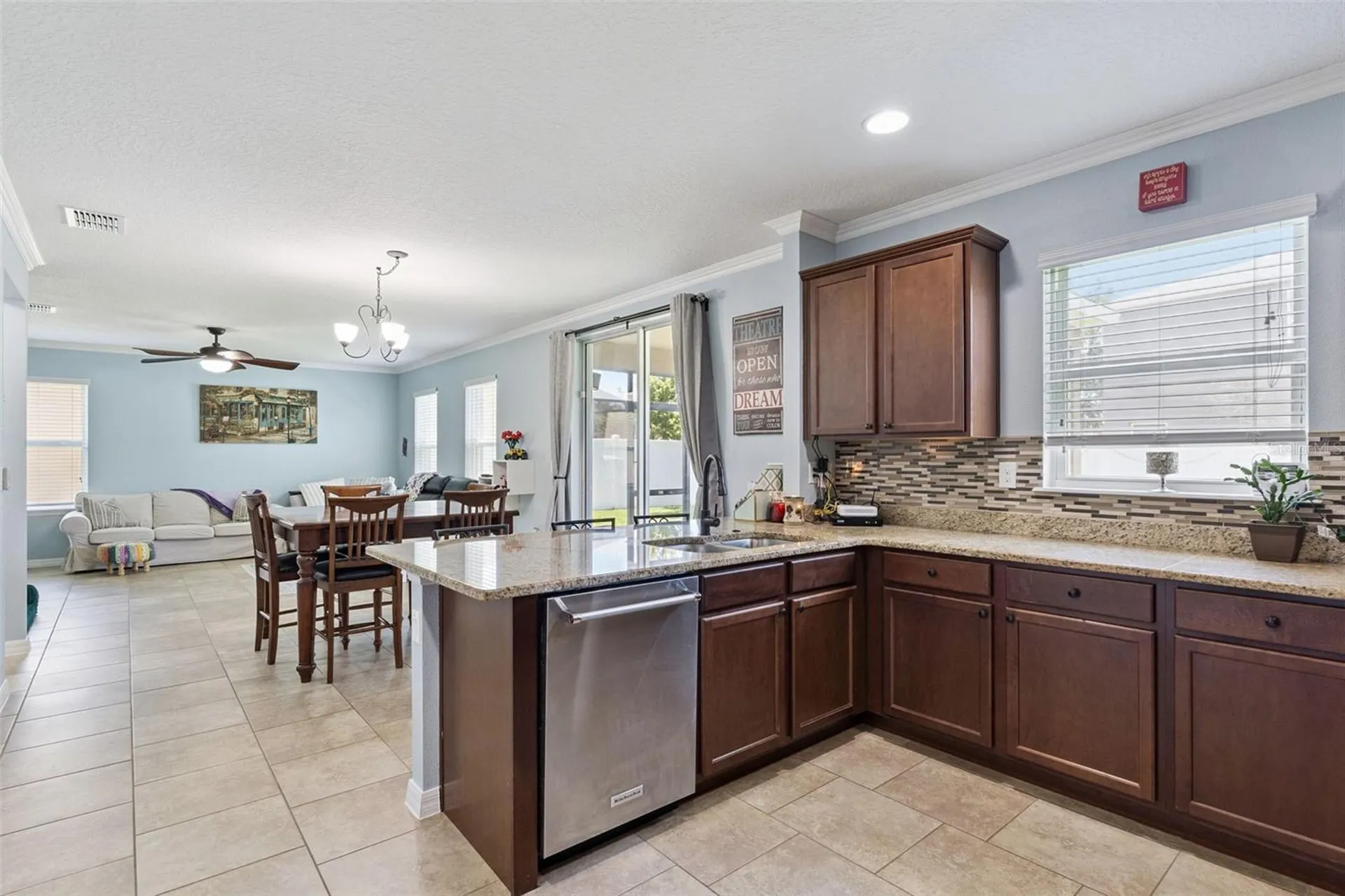 3541 Oak Cliff Boulevard Tavares FL 32778