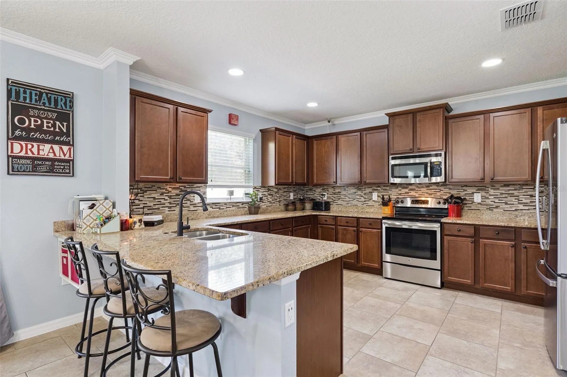 3541 Oak Cliff Boulevard Tavares FL 32778