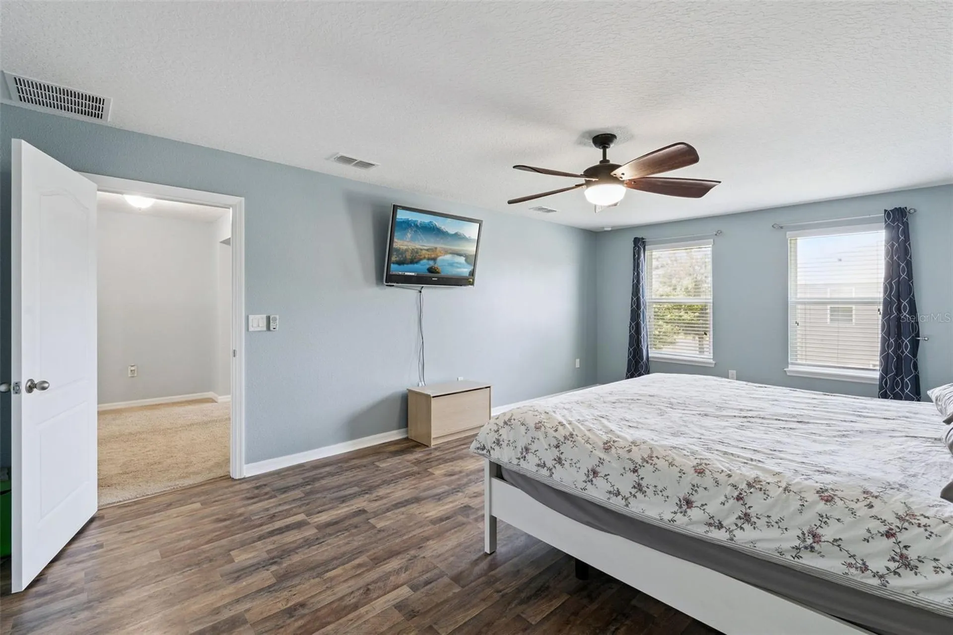 3541 Oak Cliff Boulevard Tavares FL 32778