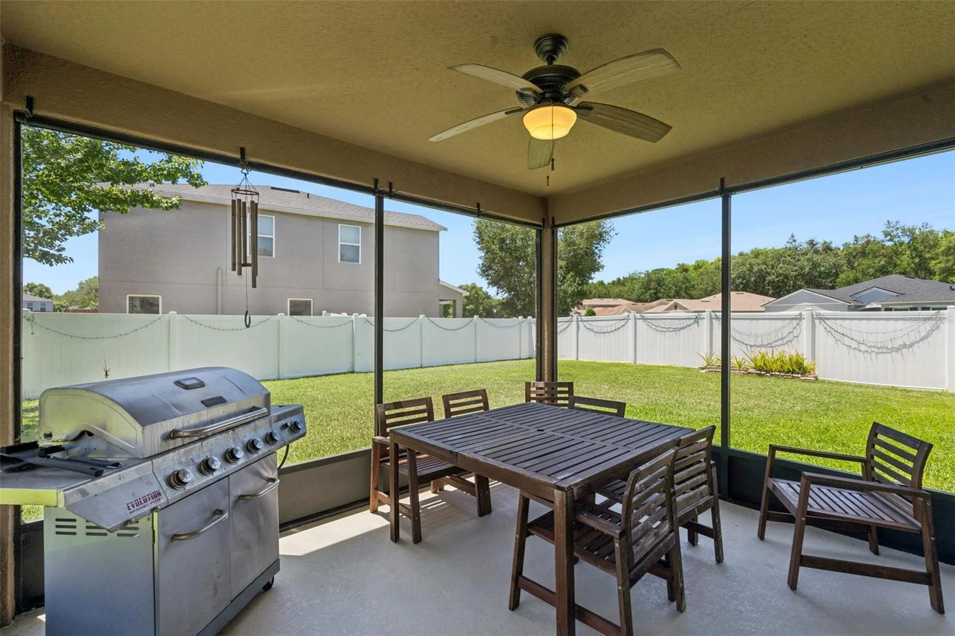 3541 Oak Cliff Boulevard Tavares FL 32778