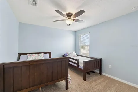 3541 Oak Cliff Boulevard Tavares FL 32778