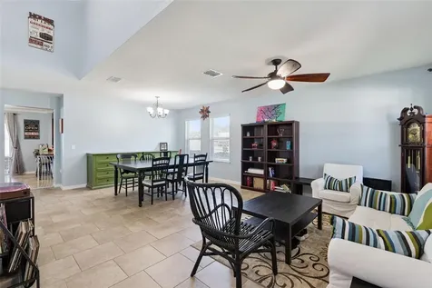 3541 Oak Cliff Boulevard Tavares FL 32778