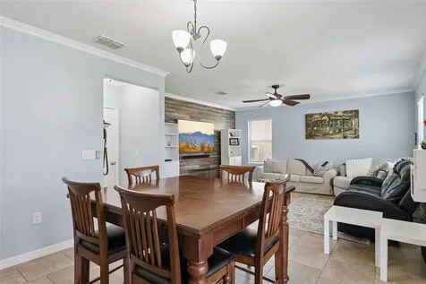 3541 Oak Cliff Boulevard Tavares FL 32778
