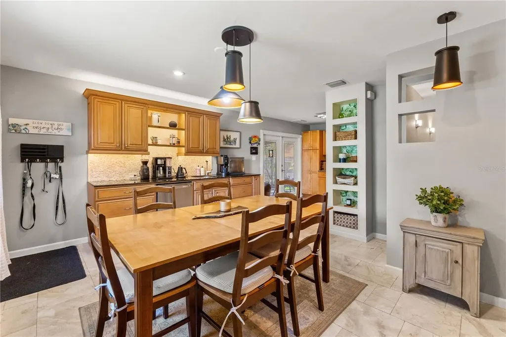 1105 55th St S Gulfport FL 33707
