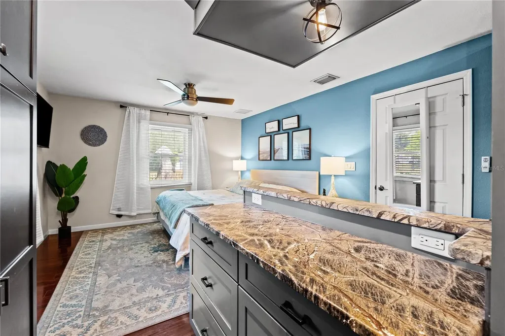 1105 55th St S Gulfport FL 33707