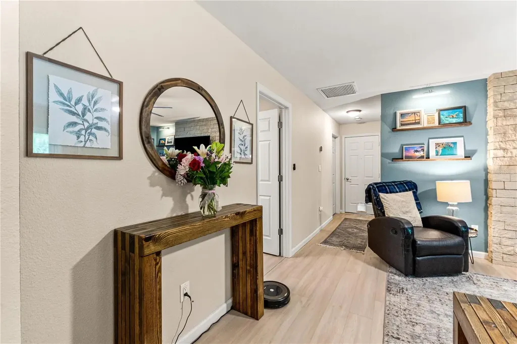 1105 55th St S Gulfport FL 33707