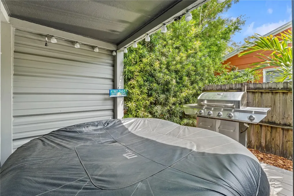 1105 55th St S Gulfport FL 33707