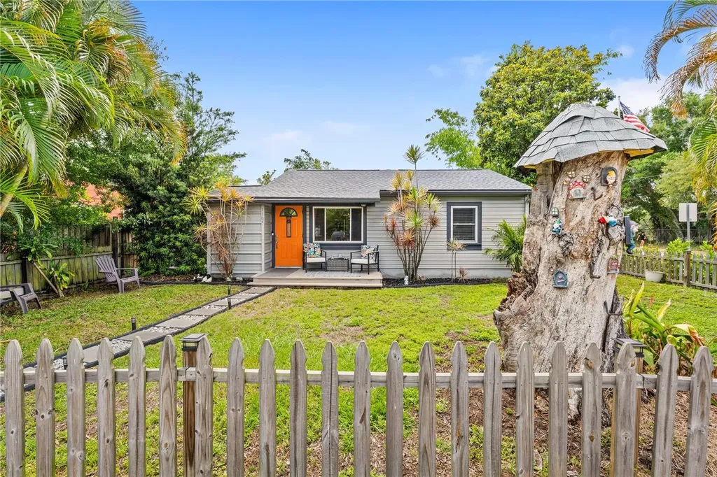 1105 55th St S Gulfport FL 33707
