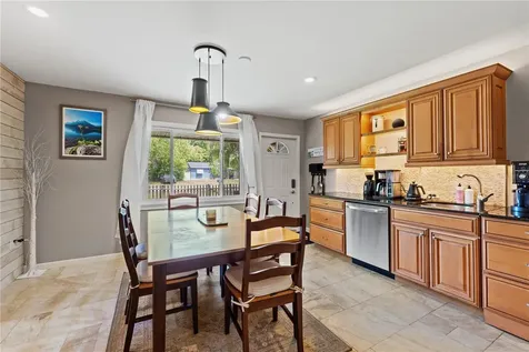 1105 55th St S Gulfport FL 33707