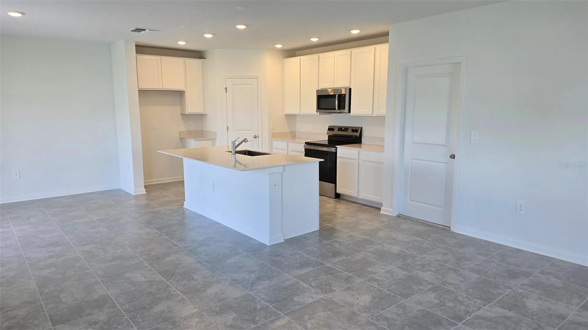 1449 Cumberland Avenue Davenport FL 33837