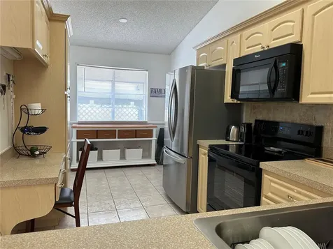 39650 Us Highway 19 N Tarpon Springs FL 34689